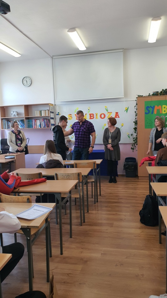 “Symbioza” w ZSZ nr 1. Kto zwyciężył zmagania matematyczno-przyrodnicze? [23.03.2023] - zdjęcie #3 - eOstroleka.pl