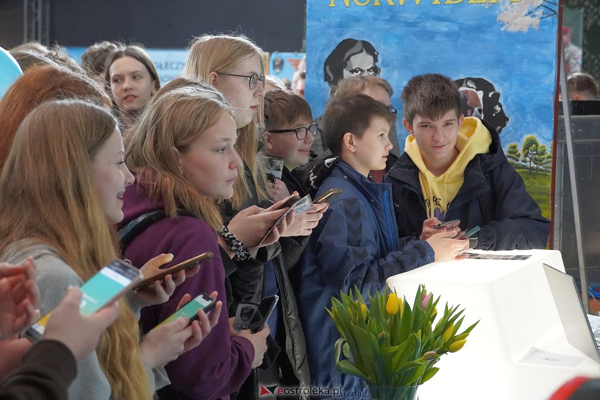 Forum Edukacyjne w Ostrołęce [24.03.2023] - zdjęcie #99 - eOstroleka.pl