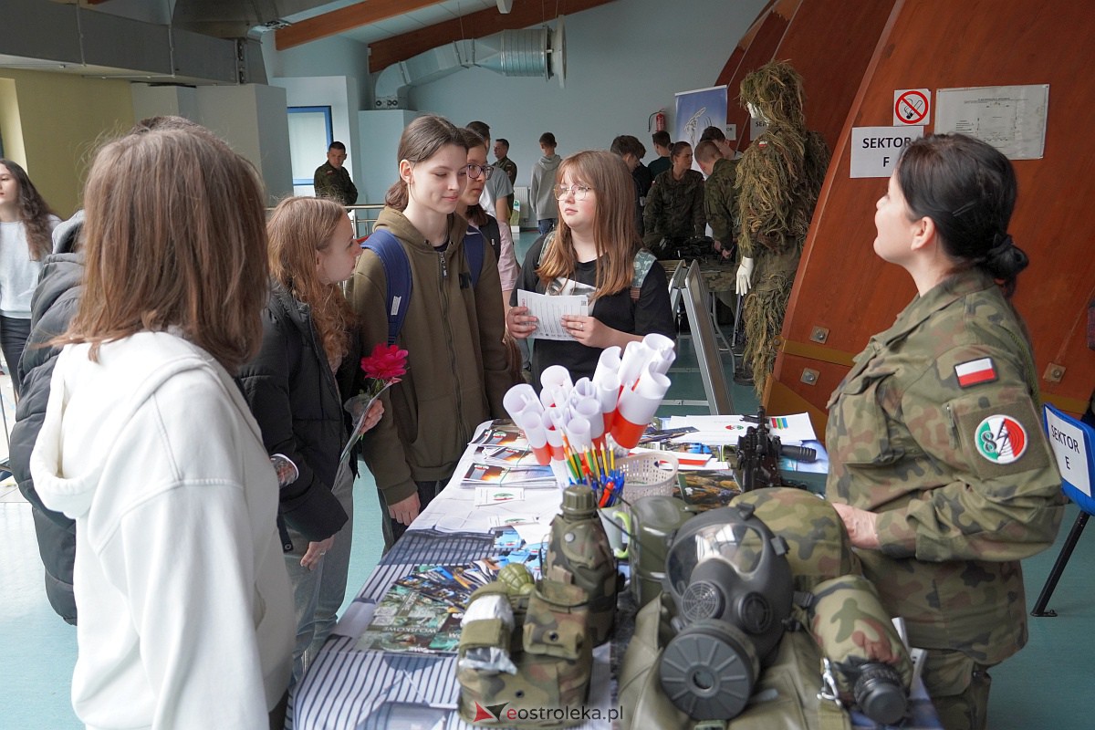 Forum Edukacyjne w Ostrołęce [24.03.2023] - zdjęcie #2 - eOstroleka.pl