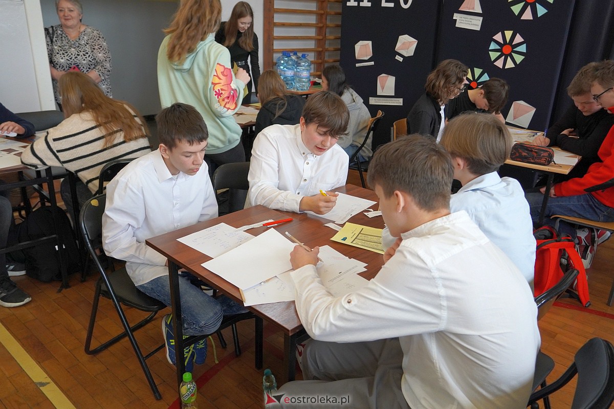 Finał Turnieju Matematycznego dla szkół podstawowych POCISK [24.03.2023] - zdjęcie #11 - eOstroleka.pl