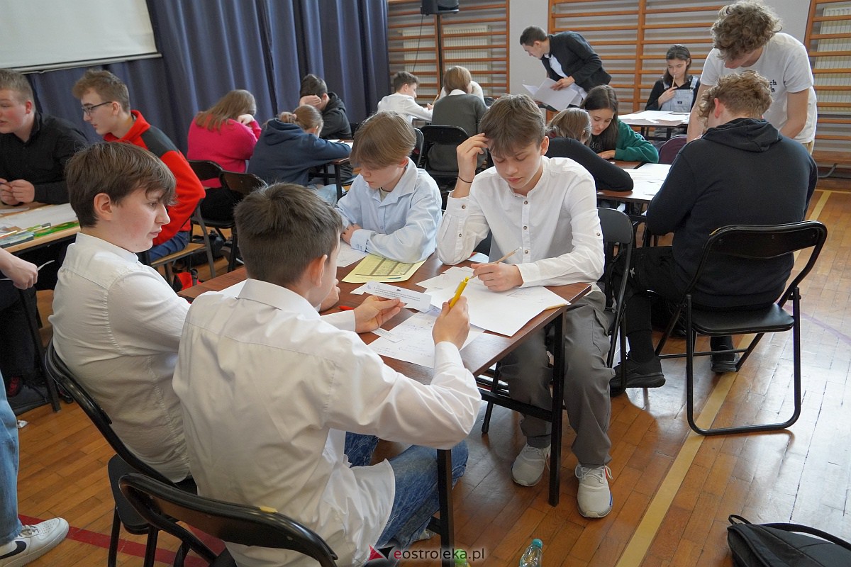 Finał Turnieju Matematycznego dla szkół podstawowych POCISK [24.03.2023] - zdjęcie #13 - eOstroleka.pl