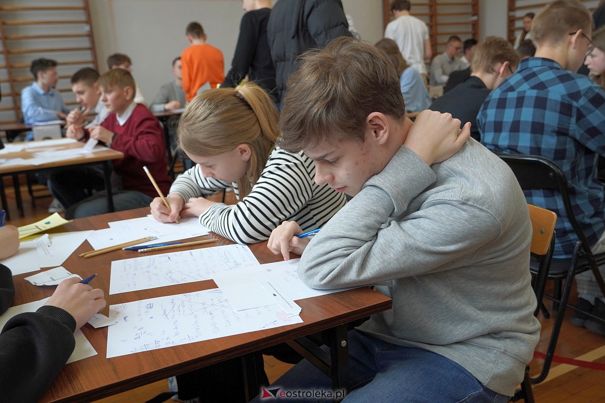 Finał Turnieju Matematycznego dla szkół podstawowych POCISK [24.03.2023] - zdjęcie #35 - eOstroleka.pl