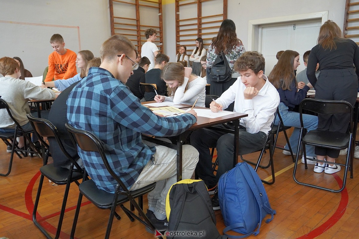 Finał Turnieju Matematycznego dla szkół podstawowych POCISK [24.03.2023] - zdjęcie #25 - eOstroleka.pl