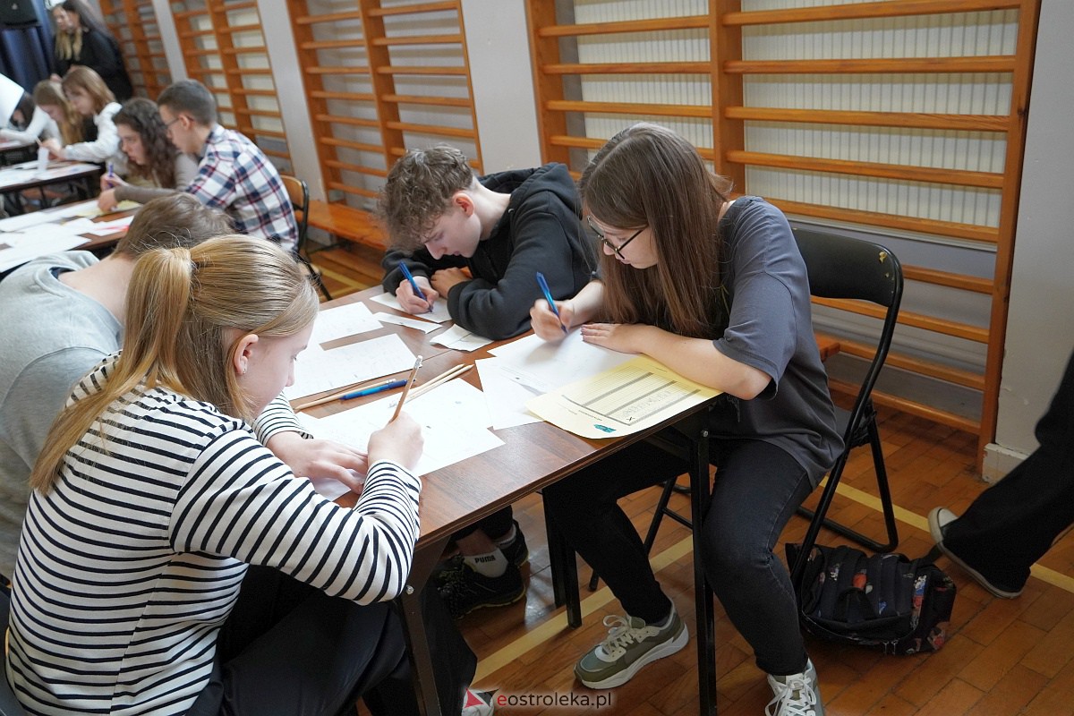 Finał Turnieju Matematycznego dla szkół podstawowych POCISK [24.03.2023] - zdjęcie #19 - eOstroleka.pl
