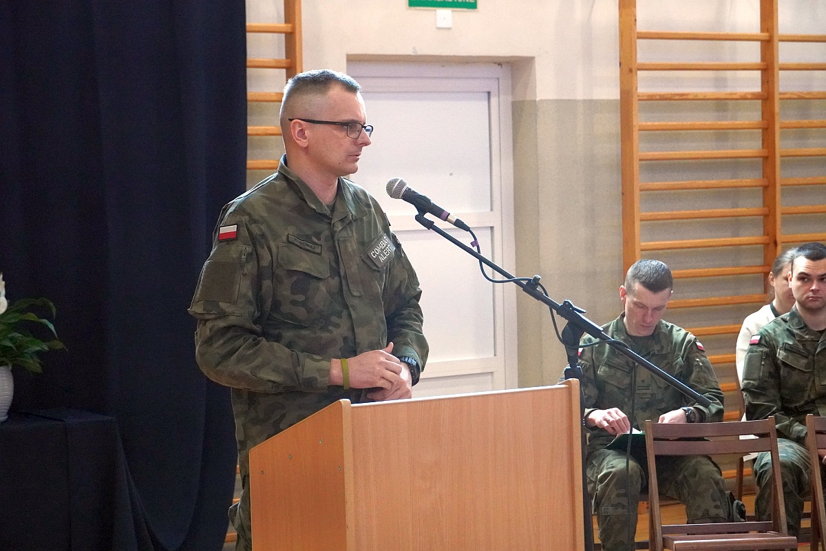 Przekazanie sprzętu wojskowego i sportowego ZSP Myszyniec [27.03.2023] - zdjęcie #32 - eOstroleka.pl