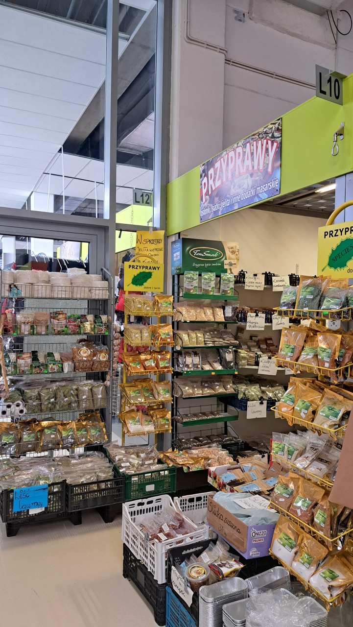 Hala Targowa Feniks w Ostrołęce [28.03.2023] - zdjęcie #15 - eOstroleka.pl