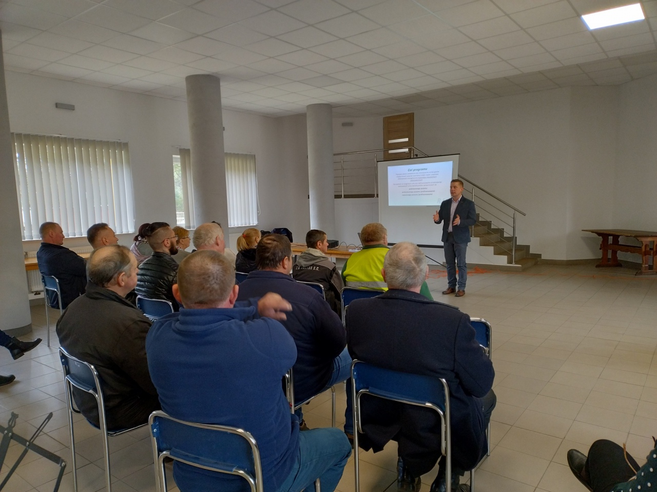 Spotkanie informacyjno-szkoleniowe w Czarni - Program Czyste Powietrze - zdjęcie #3 - eOstroleka.pl