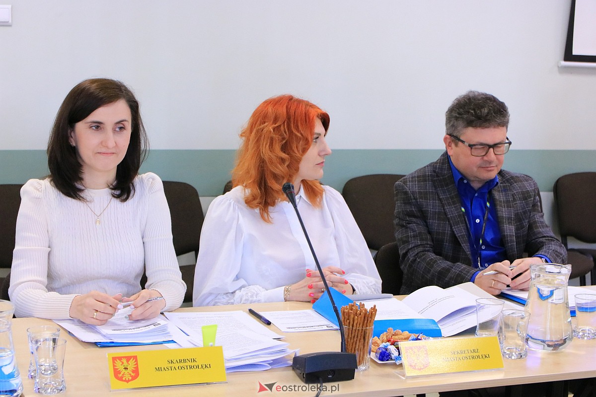 LXXVIII sesja Rady Miasta Ostrołęka [30.03.2023] - zdjęcie #9 - eOstroleka.pl