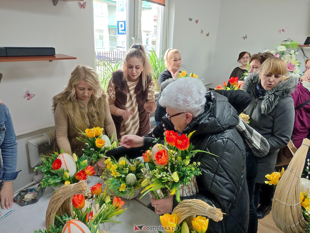 Wielkanocny kiermasz WTZ Motylki [30.03.2023] - zdjęcie #7 - eOstroleka.pl