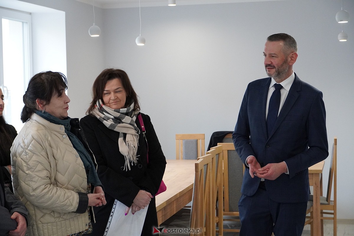 Odbiór budynku Placówki Pieczy Zastępczej Korczakówka [31.03.2023] - zdjęcie #16 - eOstroleka.pl