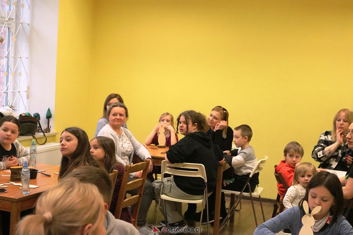 Warsztaty wielkanocne w Kultowni OCK [31.03.2023] - zdjęcie #15 - eOstroleka.pl