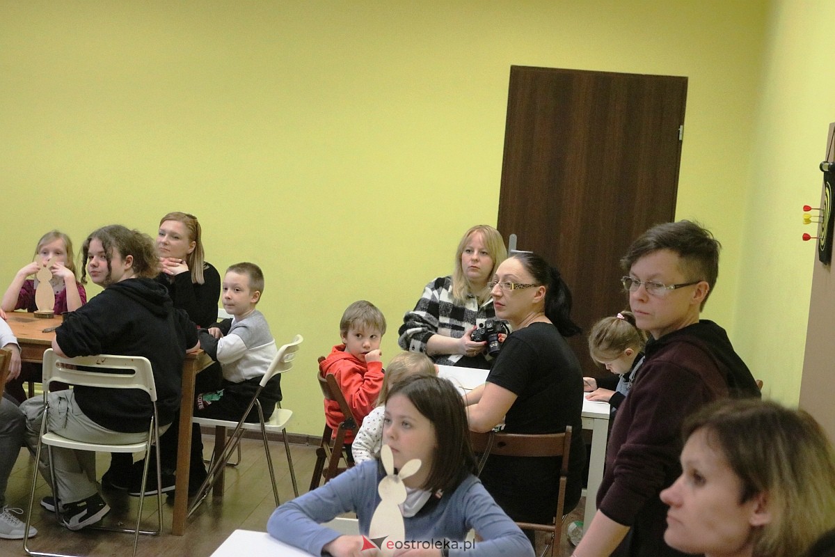 Warsztaty wielkanocne w Kultowni OCK [31.03.2023] - zdjęcie #13 - eOstroleka.pl