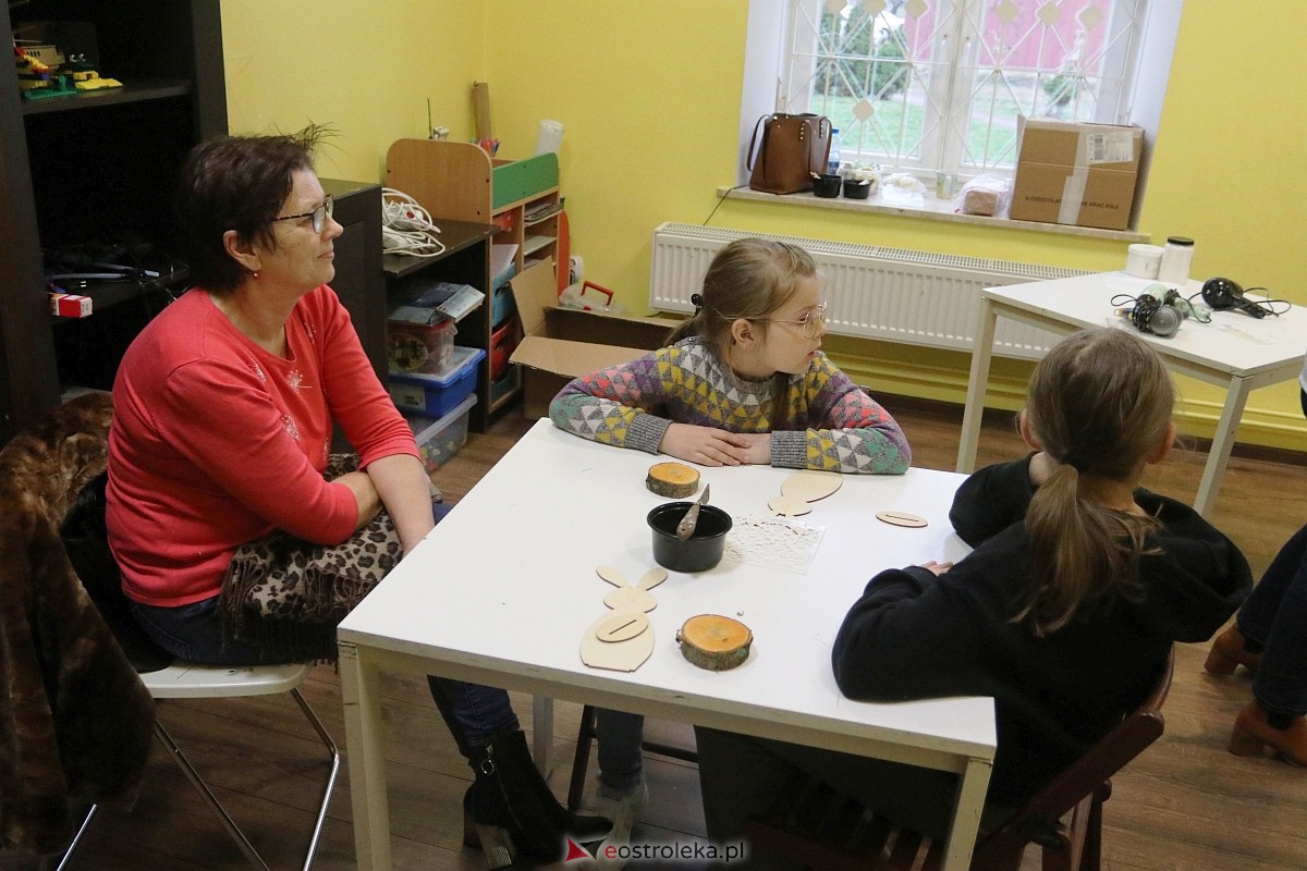 Warsztaty wielkanocne w Kultowni OCK [31.03.2023] - zdjęcie #11 - eOstroleka.pl