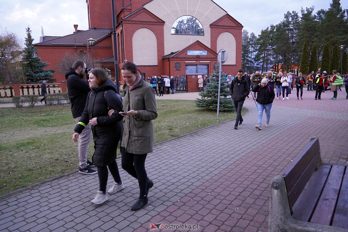 Ekstremalna Droga Krzyżowa [31.03.2023] - zdjęcie #61 - eOstroleka.pl
