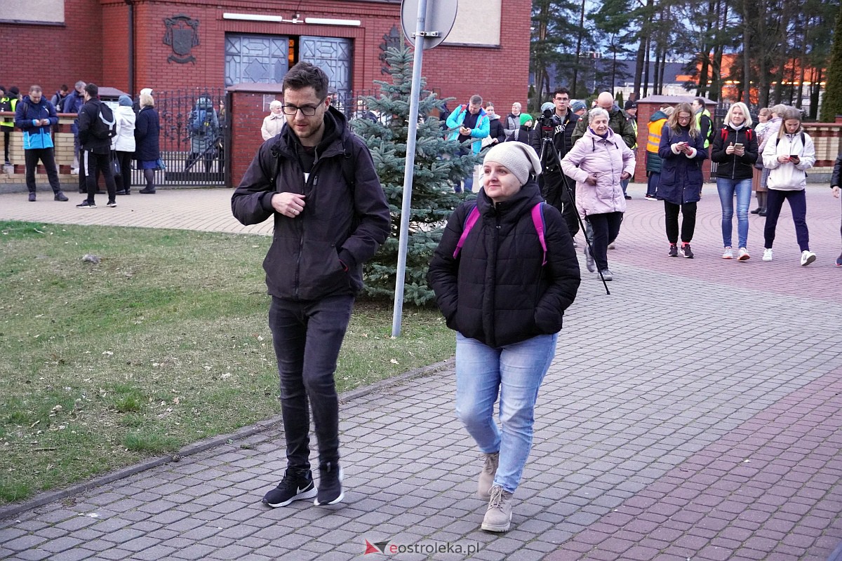 Ekstremalna Droga Krzyżowa [31.03.2023] - zdjęcie #60 - eOstroleka.pl