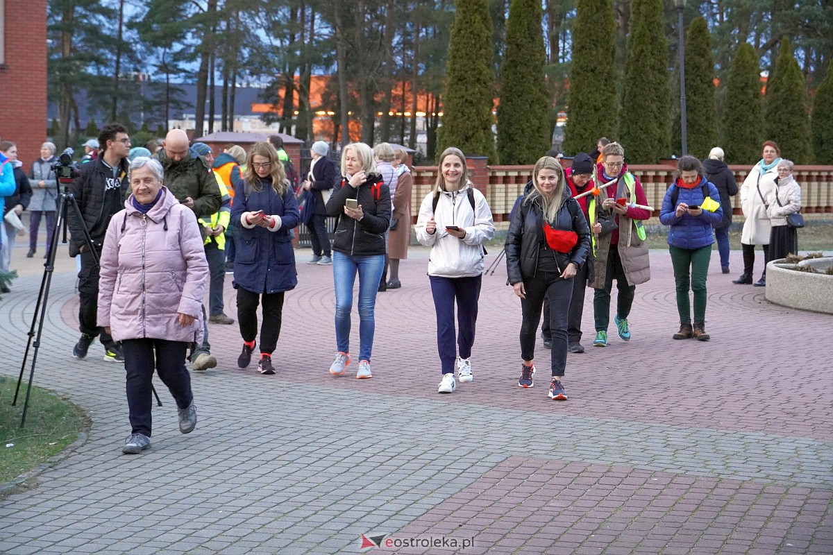 Ekstremalna Droga Krzyżowa [31.03.2023] - zdjęcie #59 - eOstroleka.pl