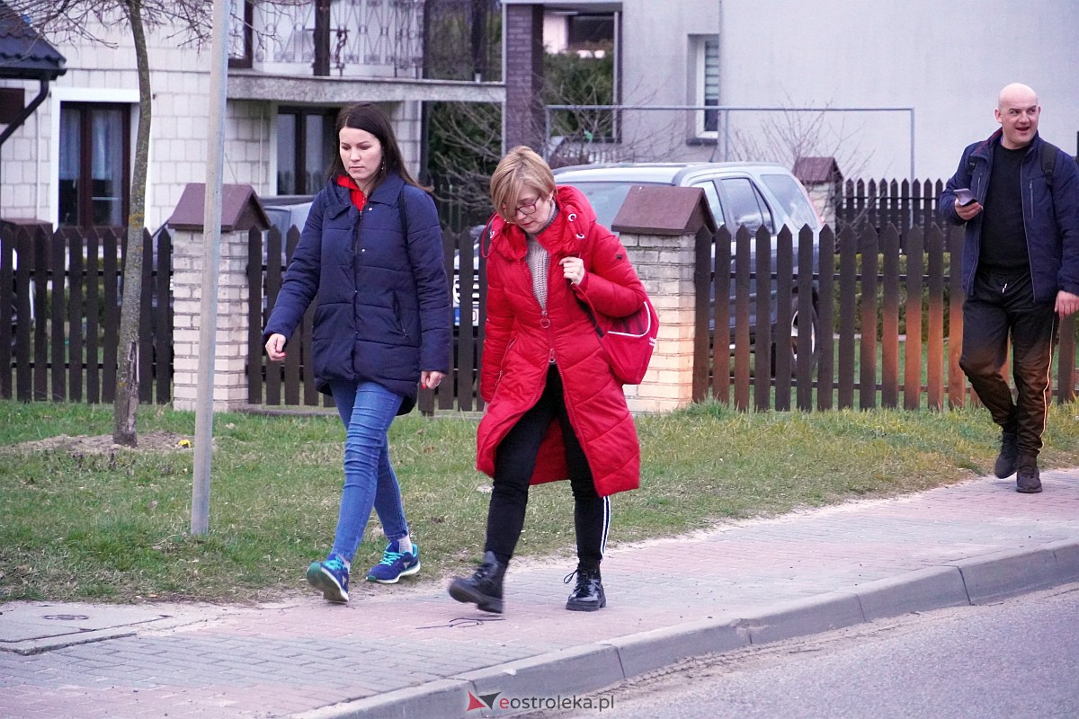 Ekstremalna Droga Krzyżowa [31.03.2023] - zdjęcie #43 - eOstroleka.pl