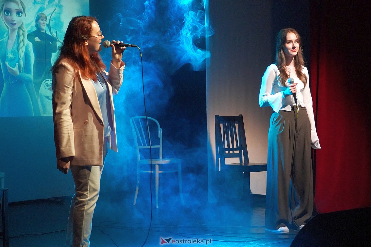 Koncert maturzystek PÓŁ KROKU STĄD... [31.03.2023] - zdjęcie #10 - eOstroleka.pl