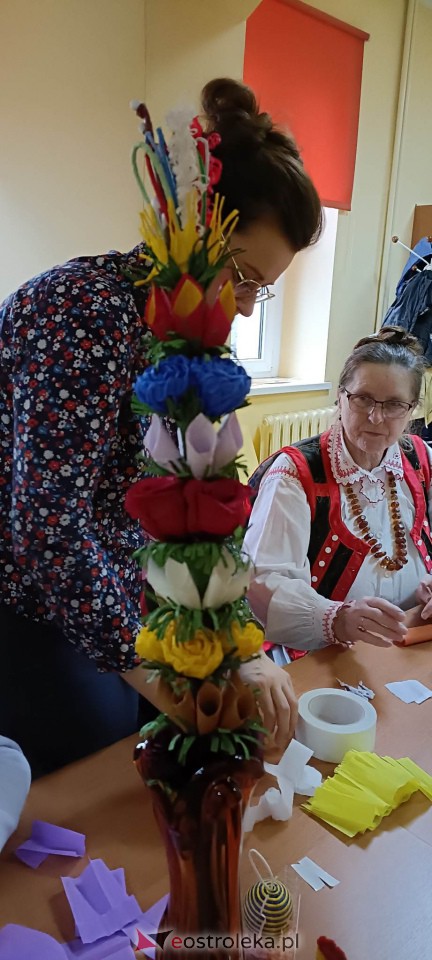 Warsztaty wielkanocne w Klubie przy Studziennej [31.03.2023] - zdjęcie #2 - eOstroleka.pl