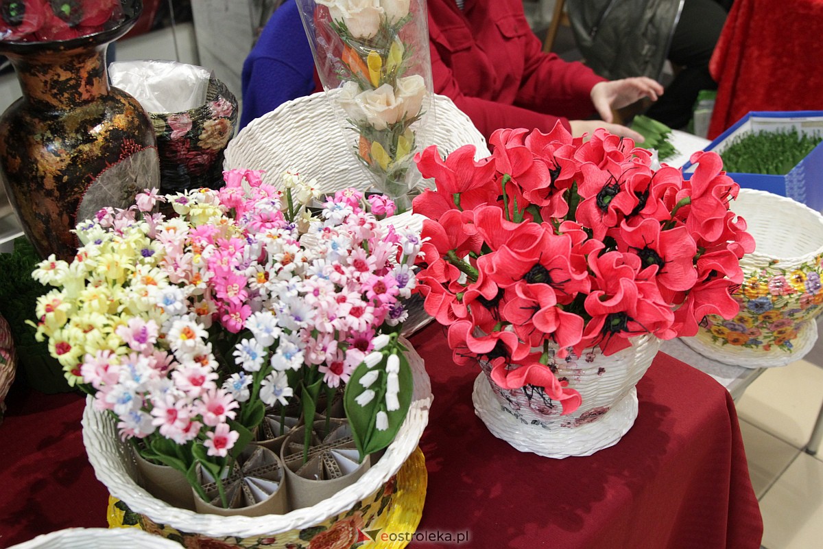 Kiermasz charytatywny w Galerii Bursztynowej [01.04.2023] - zdjęcie #65 - eOstroleka.pl