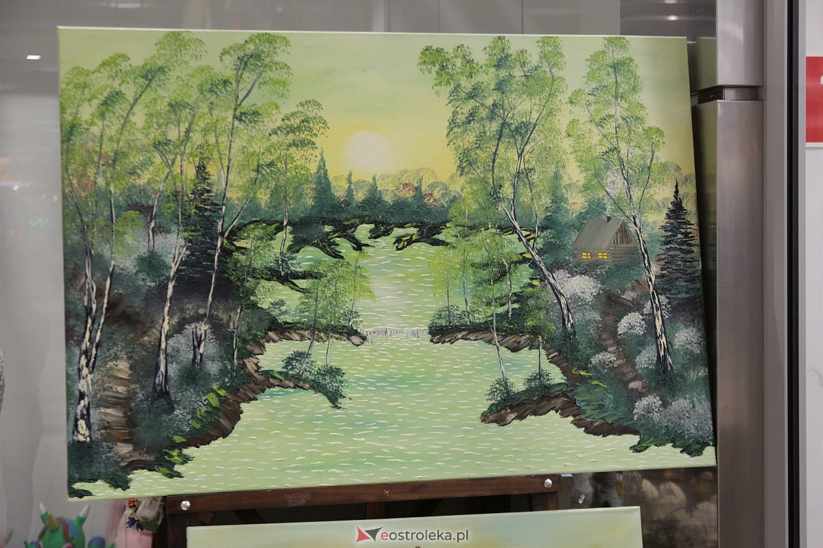 Kiermasz charytatywny w Galerii Bursztynowej [01.04.2023] - zdjęcie #27 - eOstroleka.pl