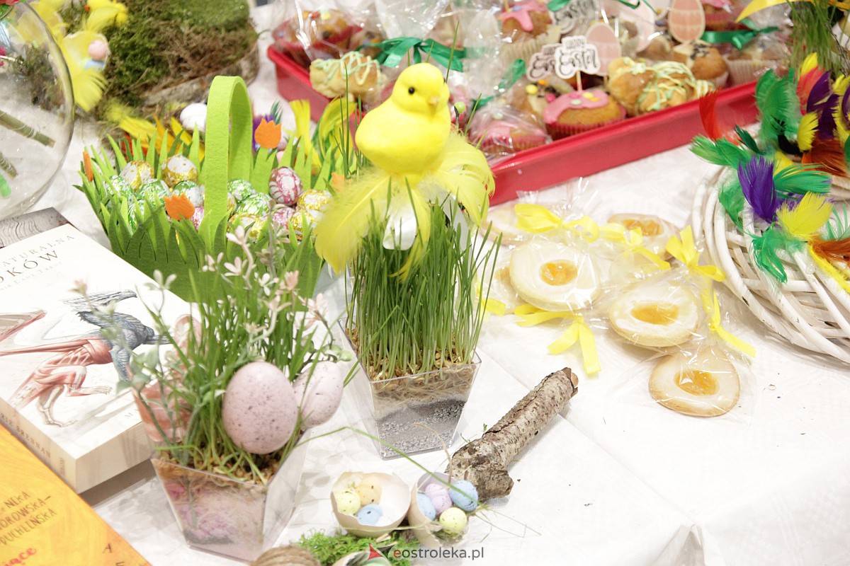 Kiermasz charytatywny w Galerii Bursztynowej [01.04.2023] - zdjęcie #24 - eOstroleka.pl