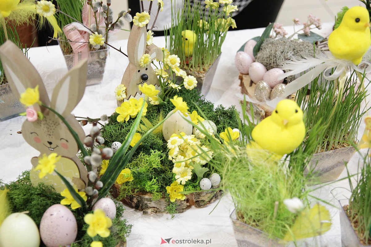 Kiermasz charytatywny w Galerii Bursztynowej [01.04.2023] - zdjęcie #14 - eOstroleka.pl