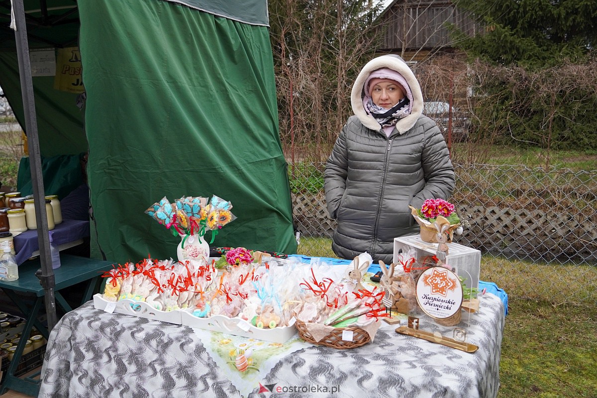 Niedzieli Palmowej w Łysych - kiermasz [02.04.2023] - zdjęcie #135 - eOstroleka.pl