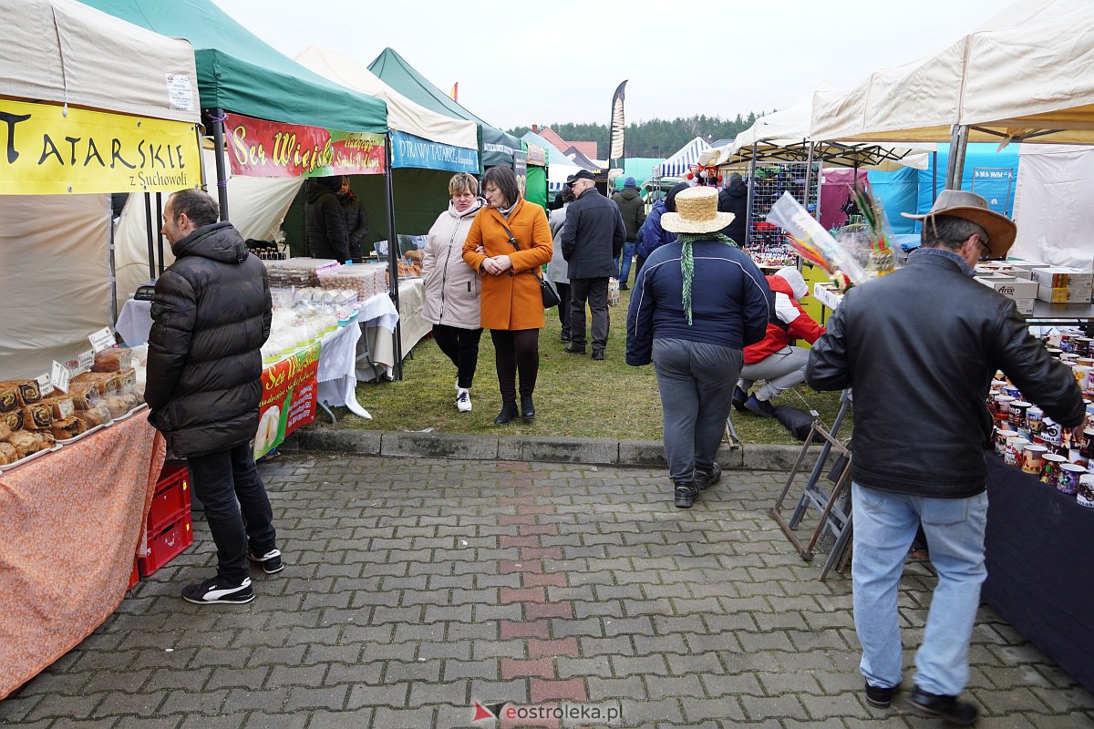 Niedzieli Palmowej w Łysych - kiermasz [02.04.2023] - zdjęcie #112 - eOstroleka.pl