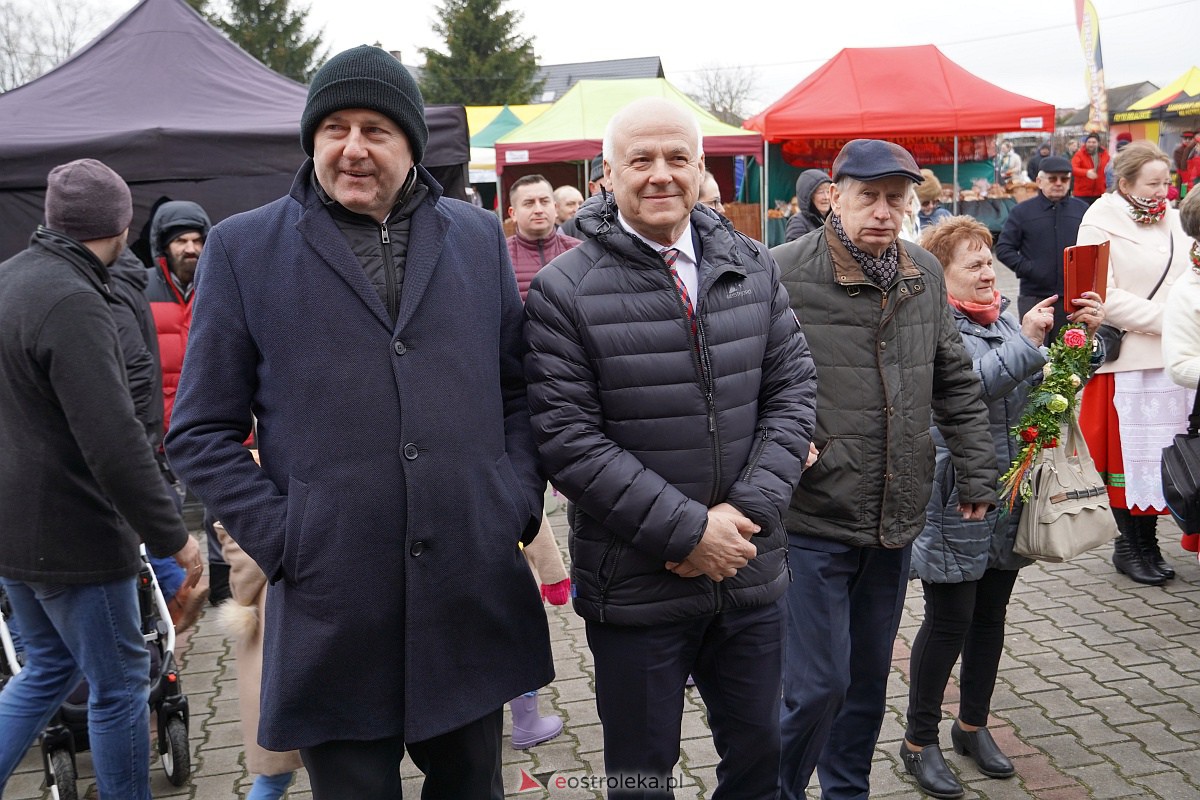 Niedzieli Palmowej w Łysych - kiermasz [02.04.2023] - zdjęcie #58 - eOstroleka.pl