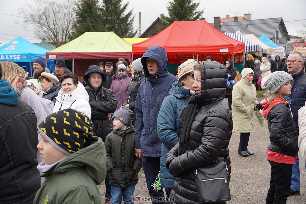 Niedzieli Palmowej w Łysych - kiermasz [02.04.2023] - zdjęcie #23 - eOstroleka.pl