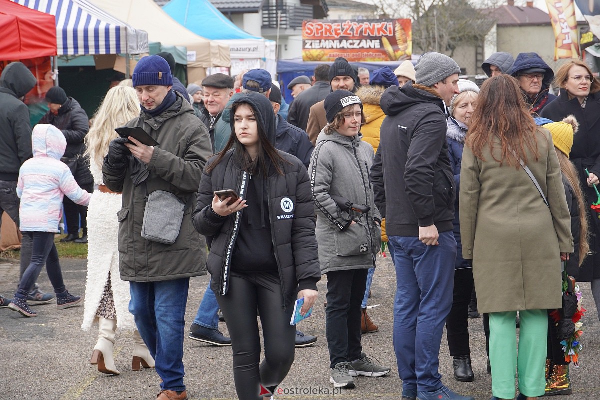 Niedzieli Palmowej w Łysych - kiermasz [02.04.2023] - zdjęcie #13 - eOstroleka.pl