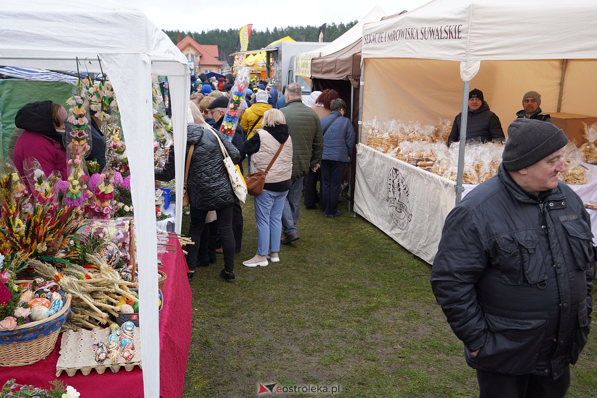 Niedzieli Palmowej w Łysych - kiermasz [02.04.2023] - zdjęcie #10 - eOstroleka.pl
