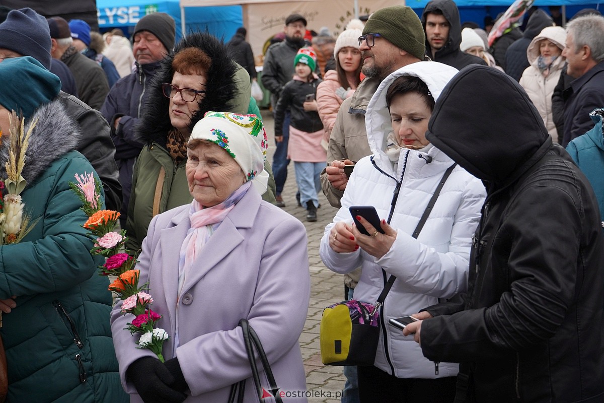Procesja Niedzieli Palmowej w Łysych [02.04.2023] - zdjęcie #10 - eOstroleka.pl
