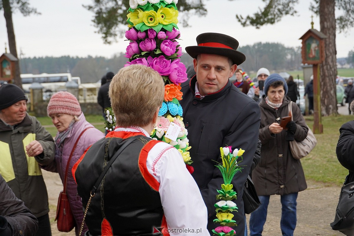 Procesja Niedzieli Palmowej w Łysych [02.04.2023] - zdjęcie #73 - eOstroleka.pl