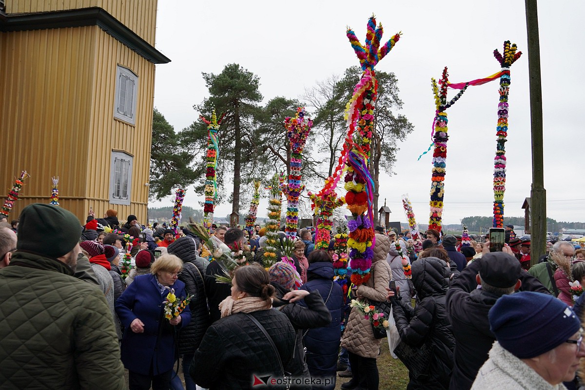 Procesja Niedzieli Palmowej w Łysych [02.04.2023] - zdjęcie #88 - eOstroleka.pl