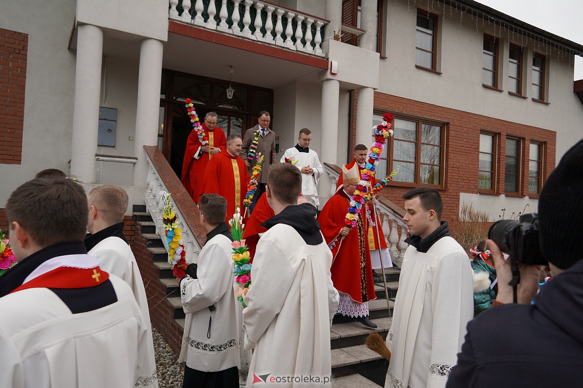 Procesja Niedzieli Palmowej w Łysych [02.04.2023] - zdjęcie #156 - eOstroleka.pl