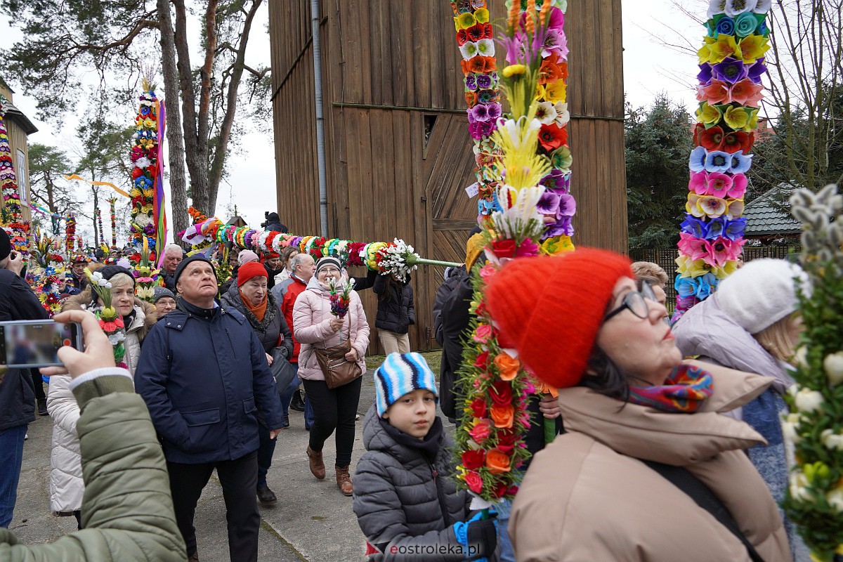 Procesja Niedzieli Palmowej w Łysych [02.04.2023] - zdjęcie #262 - eOstroleka.pl