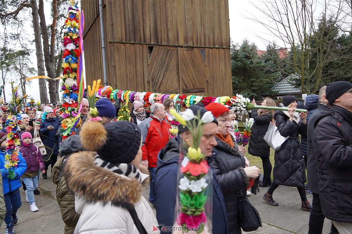 Procesja Niedzieli Palmowej w Łysych [02.04.2023] - zdjęcie #270 - eOstroleka.pl