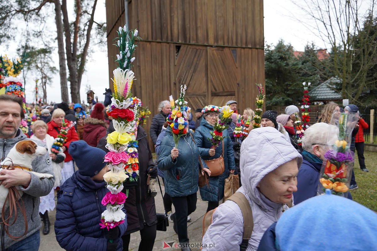 Procesja Niedzieli Palmowej w Łysych [02.04.2023] - zdjęcie #281 - eOstroleka.pl