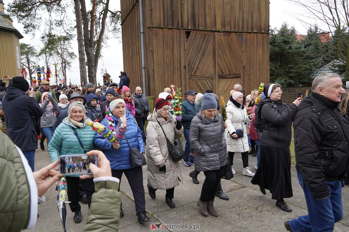 Procesja Niedzieli Palmowej w Łysych [02.04.2023] - zdjęcie #296 - eOstroleka.pl