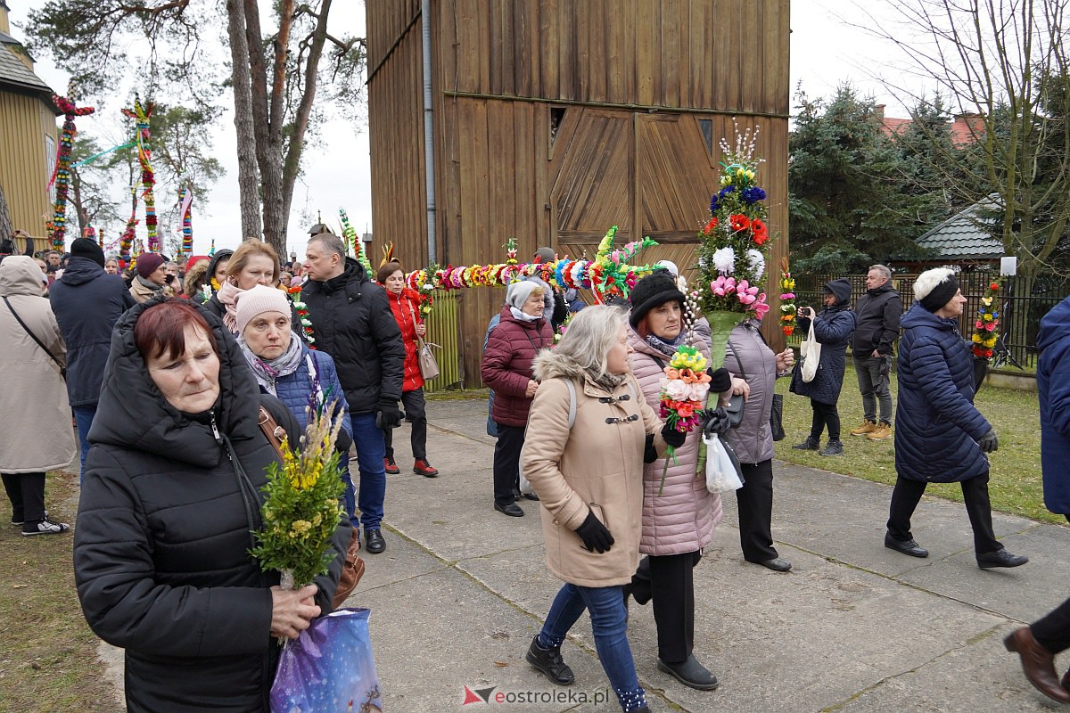Procesja Niedzieli Palmowej w Łysych [02.04.2023] - zdjęcie #245 - eOstroleka.pl