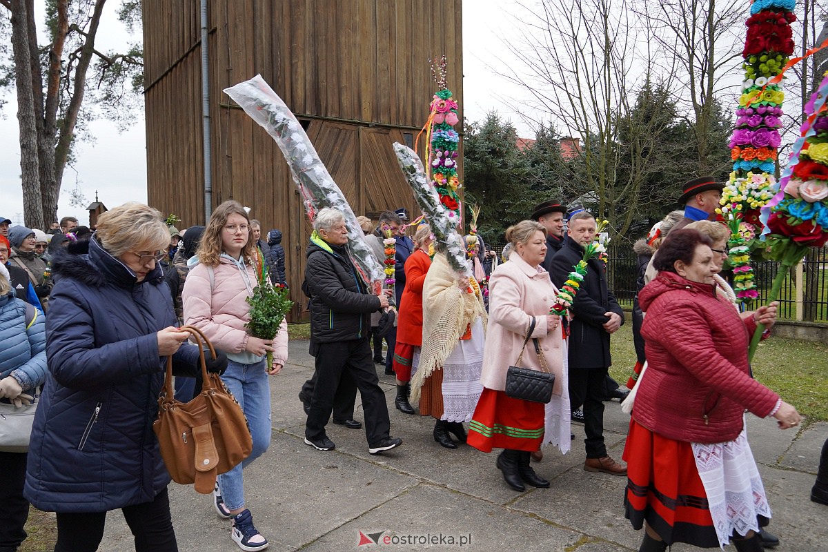 Procesja Niedzieli Palmowej w Łysych [02.04.2023] - zdjęcie #288 - eOstroleka.pl