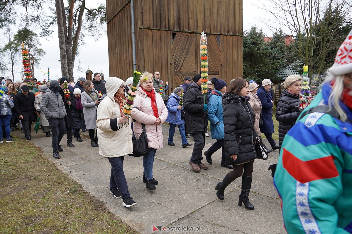 Procesja Niedzieli Palmowej w Łysych [02.04.2023] - zdjęcie #304 - eOstroleka.pl