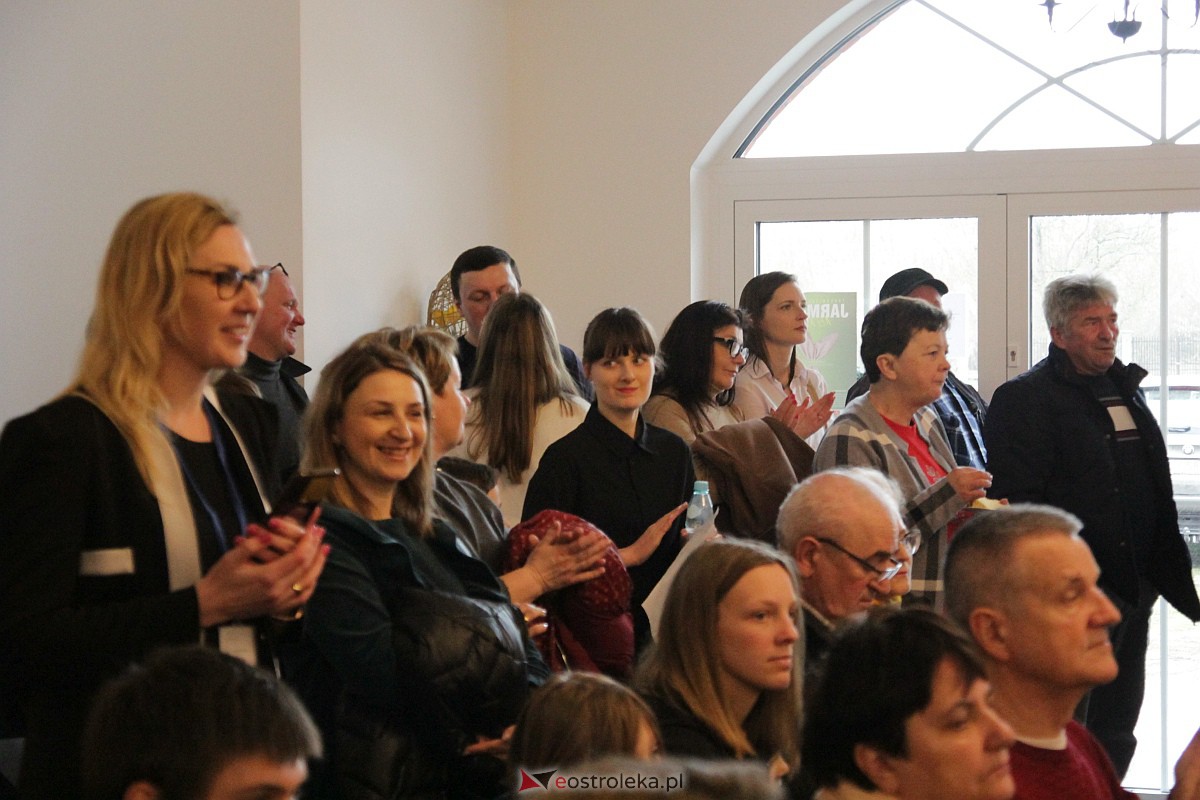 Wielkanocny Jarmark w Czerwinie [02.04.2023] - zdjęcie #53 - eOstroleka.pl