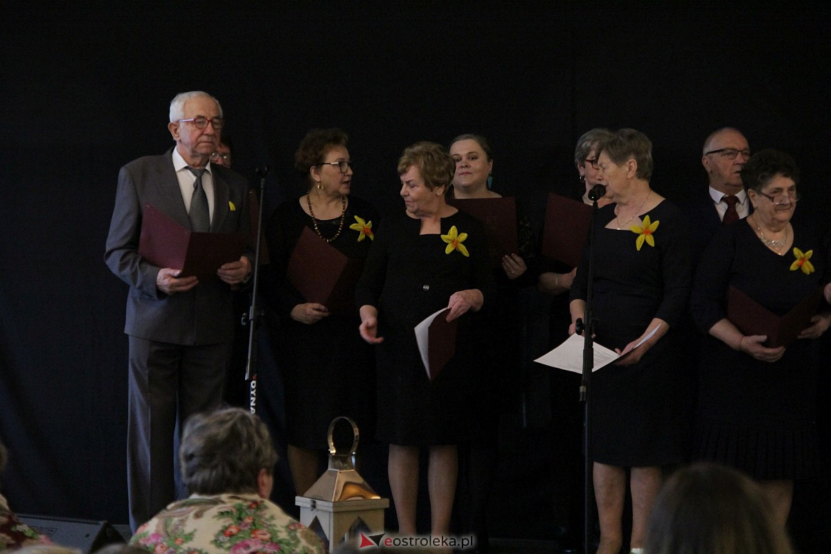 Wielkanocny Jarmark w Czerwinie [02.04.2023] - zdjęcie #50 - eOstroleka.pl