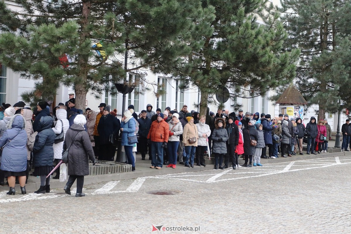 Ostrołęka oddała hołd Janowi Pawłowi II [02.04.2023] - zdjęcie #71 - eOstroleka.pl