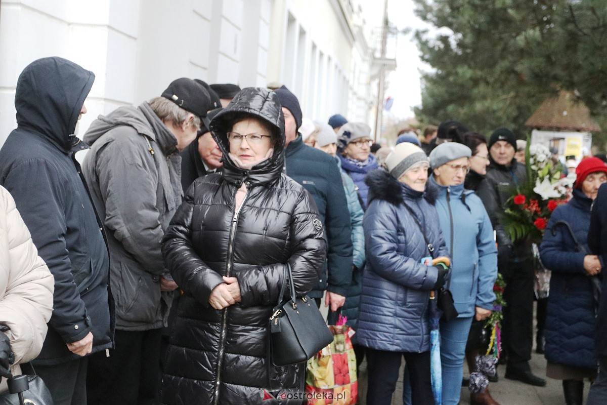Ostrołęka oddała hołd Janowi Pawłowi II [02.04.2023] - zdjęcie #62 - eOstroleka.pl