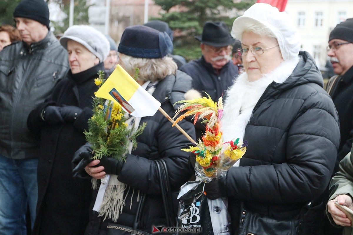 Ostrołęka oddała hołd Janowi Pawłowi II [02.04.2023] - zdjęcie #57 - eOstroleka.pl