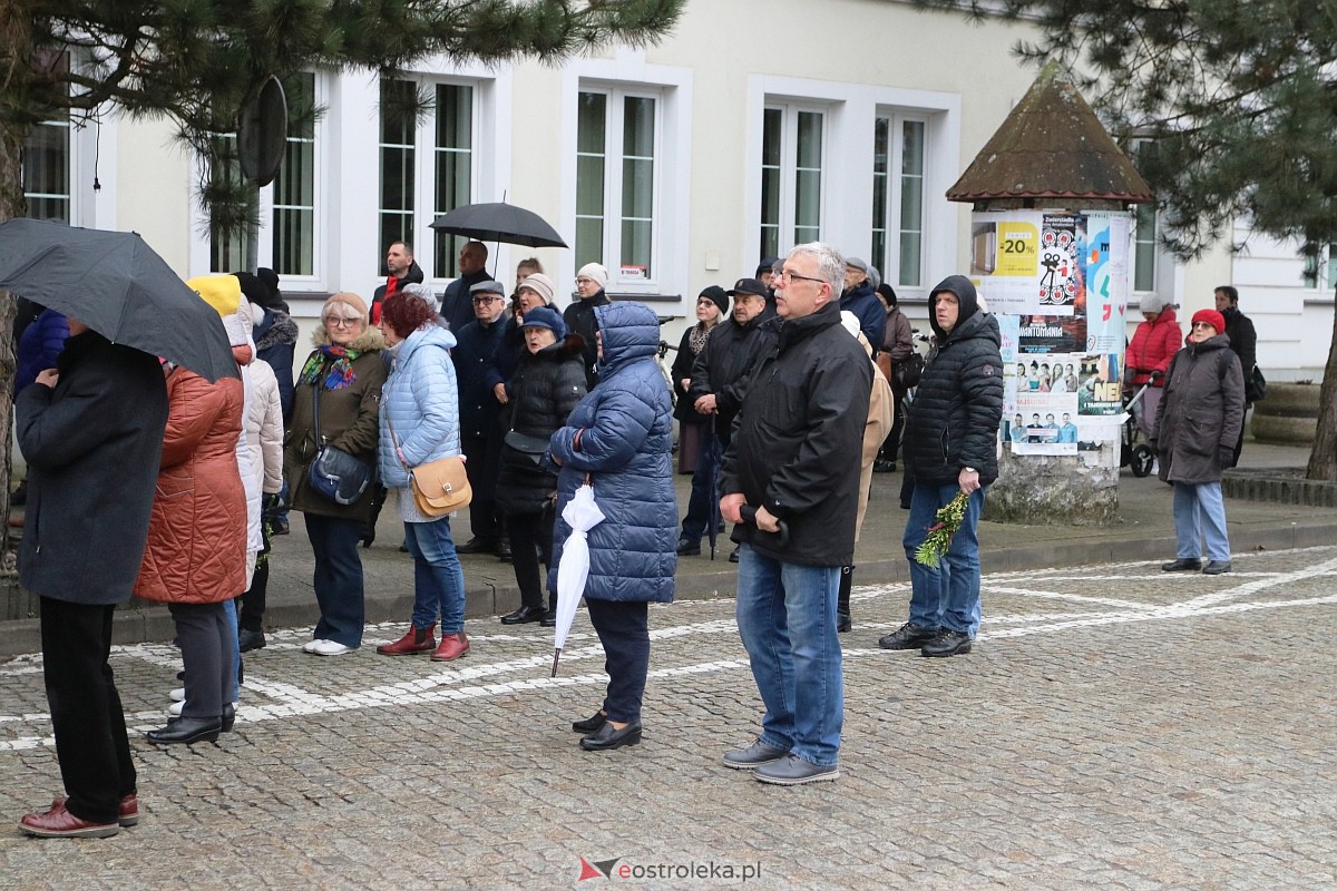 Ostrołęka oddała hołd Janowi Pawłowi II [02.04.2023] - zdjęcie #28 - eOstroleka.pl